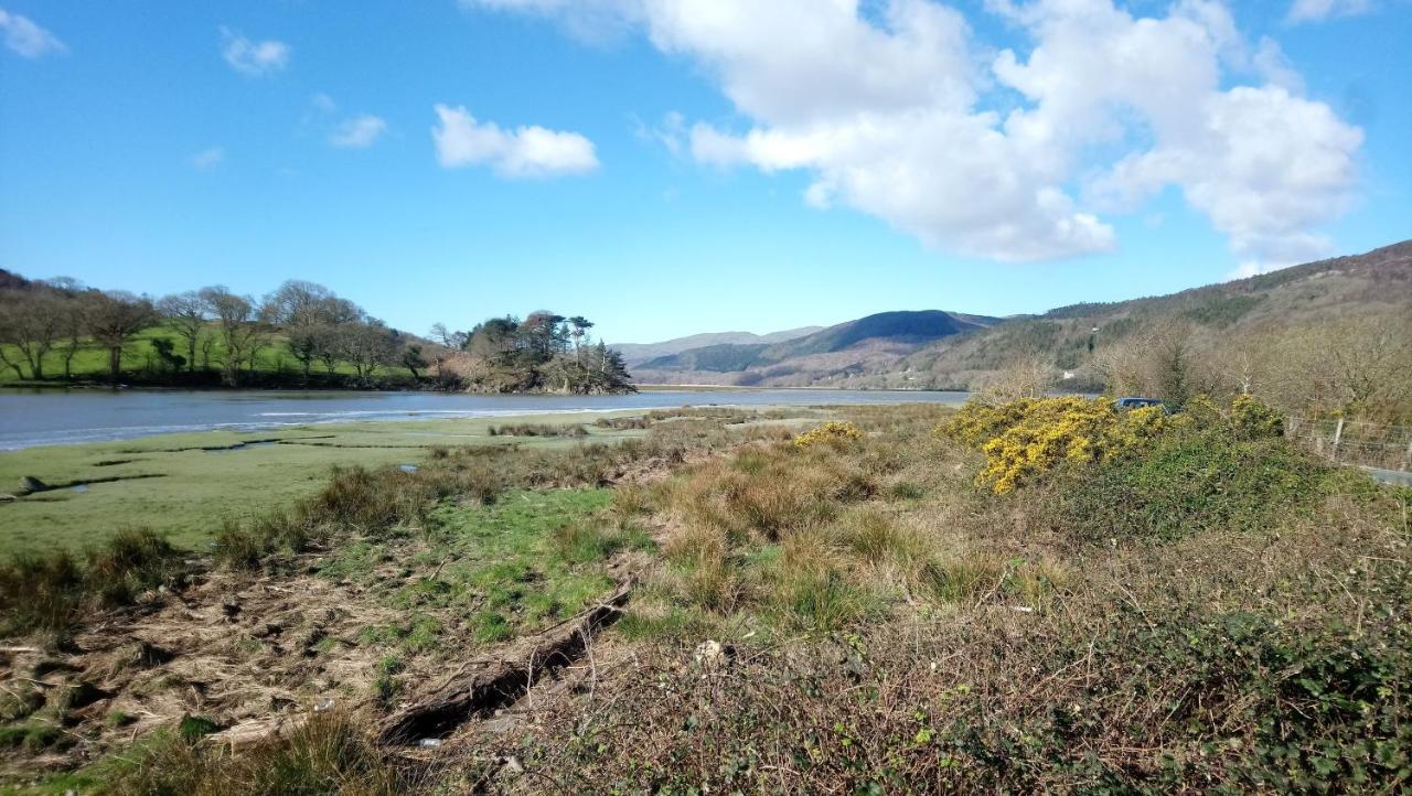 Abergwynant Farm Glamping & Apartments 多尔盖罗 外观 照片