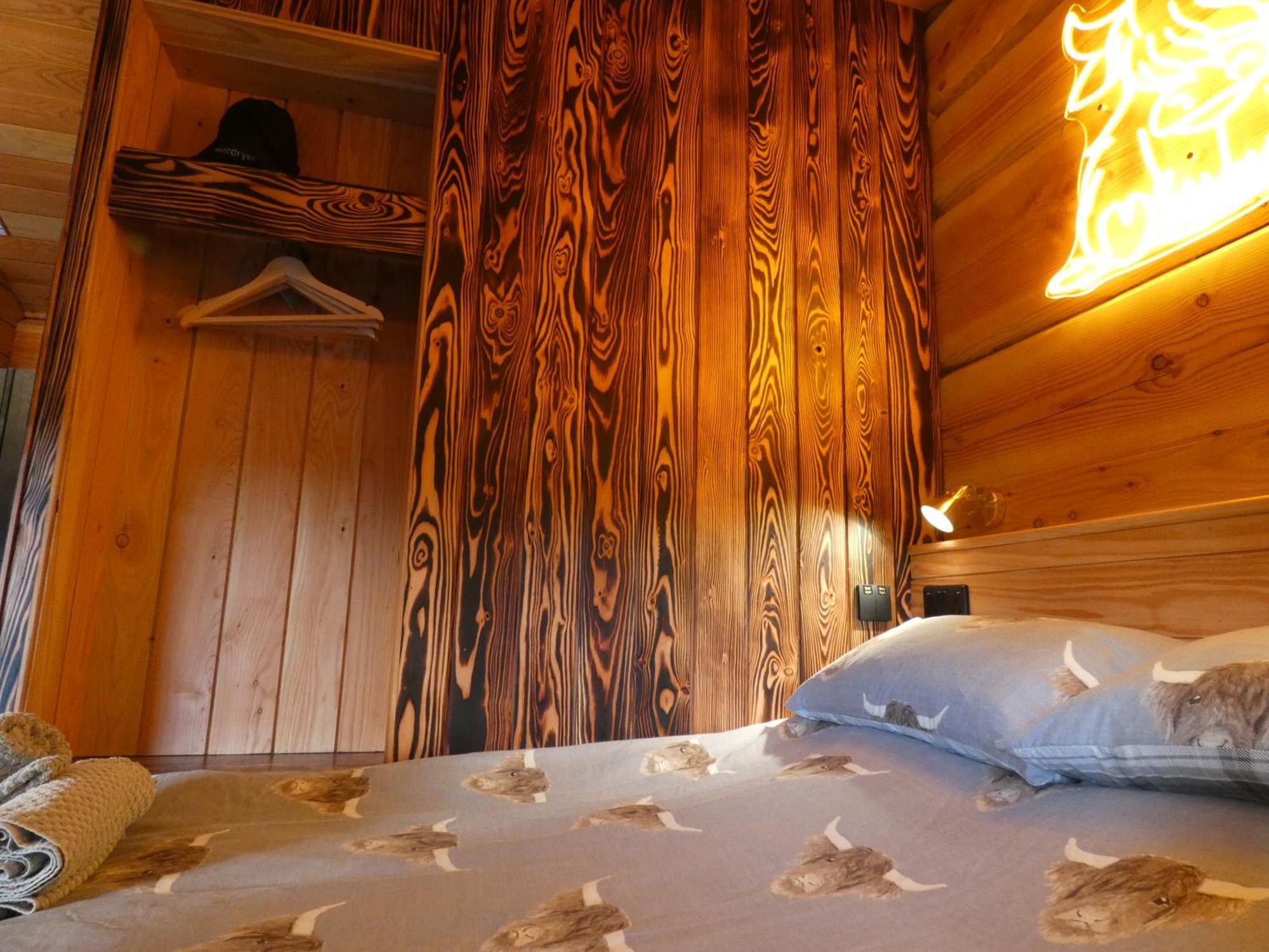 Abergwynant Farm Glamping & Apartments 多尔盖罗 外观 照片